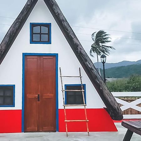 Triangle Huts Hotel Pagudpud Exterior foto