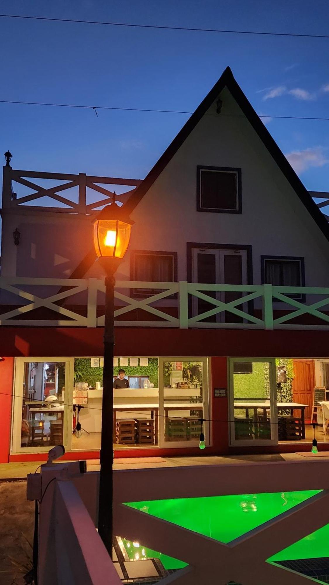 Triangle Huts Hotel Pagudpud Exterior foto