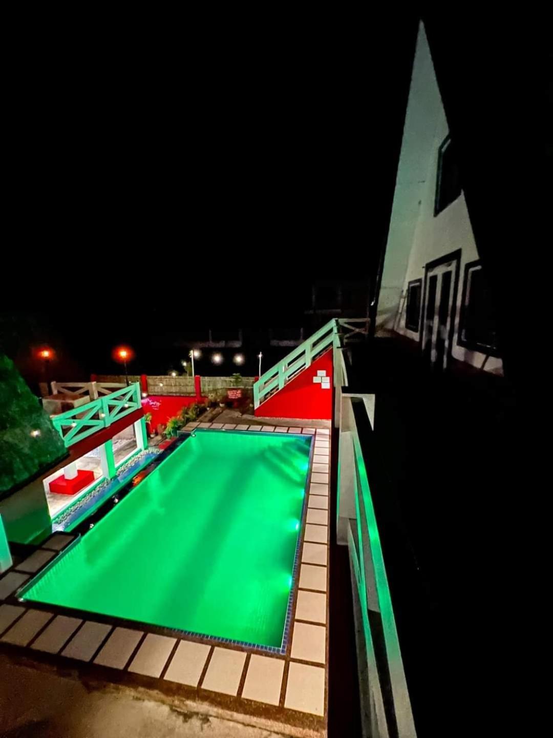 Triangle Huts Hotel Pagudpud Exterior foto