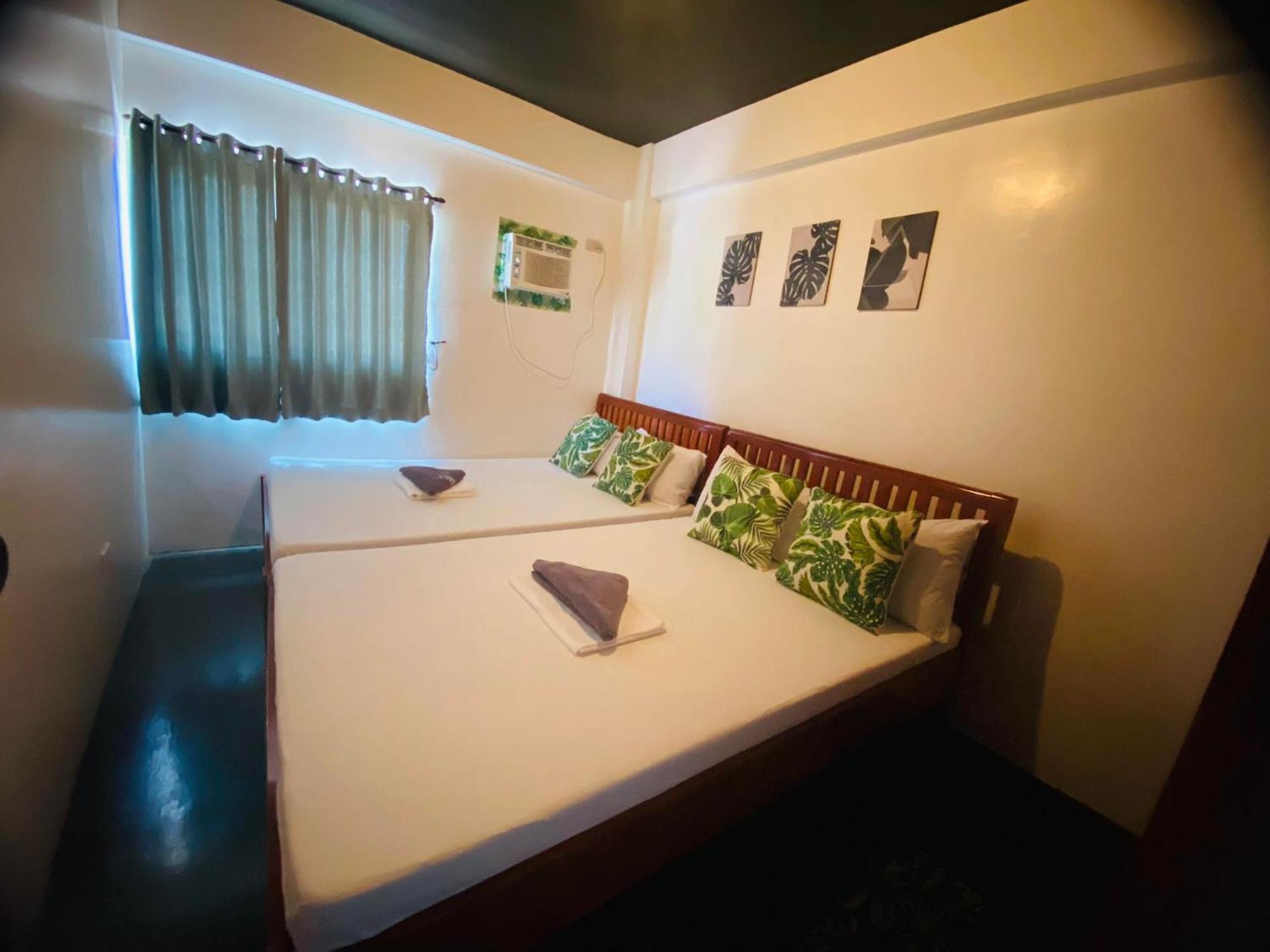 Triangle Huts Hotel Pagudpud Exterior foto