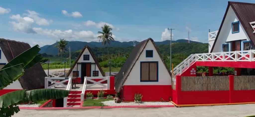 Triangle Huts Hotel Pagudpud Exterior foto